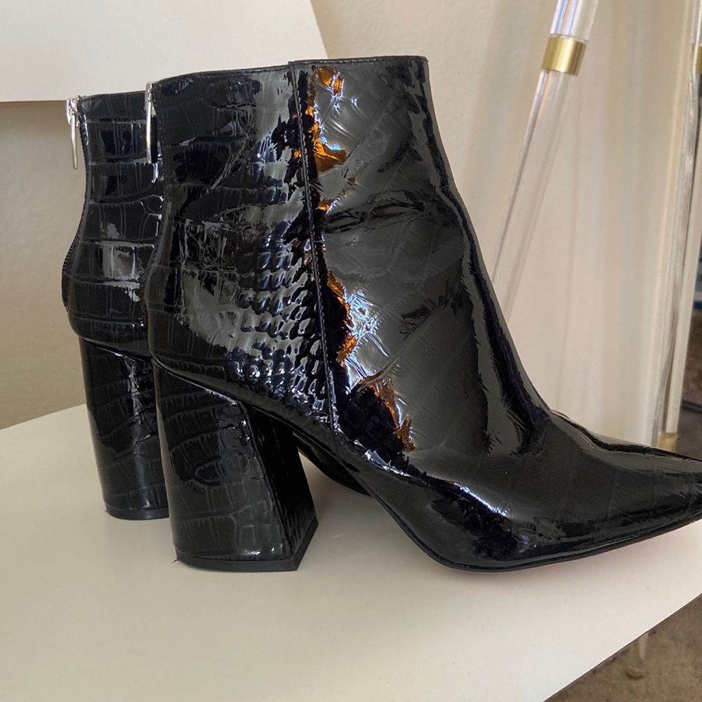 Vince Camuto
